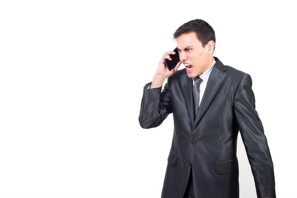 Речевая аналитика в бизнесе: как контролировать звонки, не слушая их